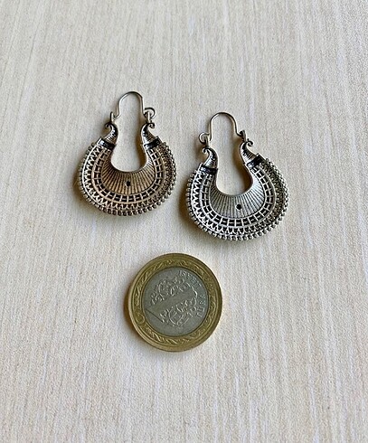 Beden gri Renk Gümüş kaplama küpe