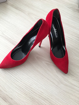 38 Beden Kırmızı stiletto