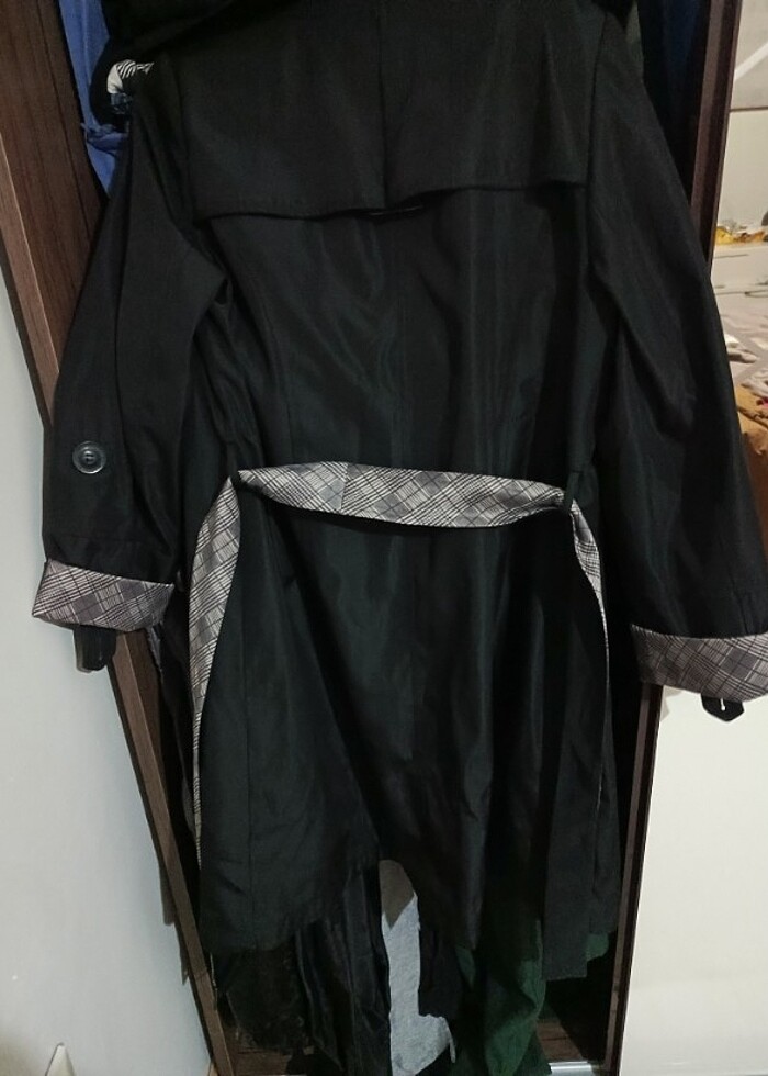 Trenckot - Görsel 2