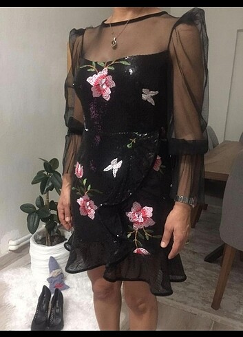 Zeynep Tosun Payet elbise