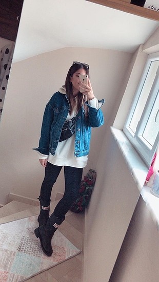 Beyaz sweatshirt