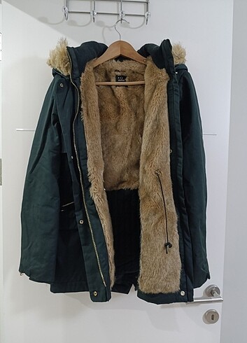 Zara mont