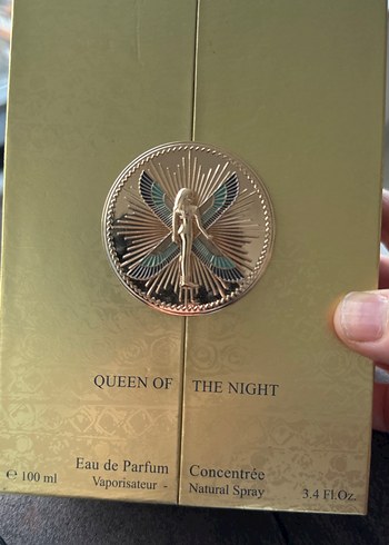 Queen of The Night Altın Parfüm Kutusu 100ml - Görsel 2