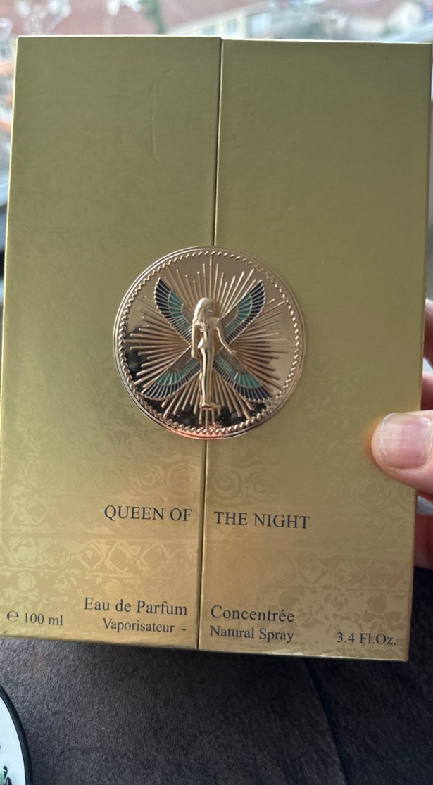 Queen of The Night Altın Parfüm Kutusu 100ml - Görsel 2