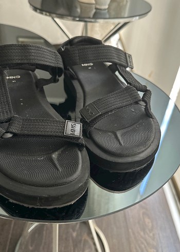 42 Beden ErkekSiyah Cırtcırtlı Sandalet