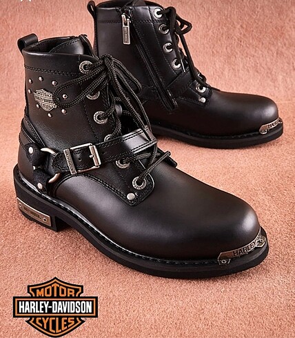 Kadın harley davidson becky bot