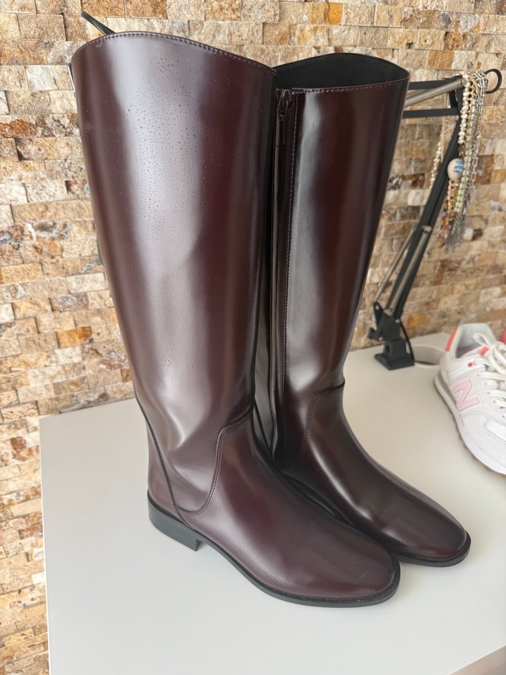 Zara Uzun Konçlu Çizme - Görsel 4