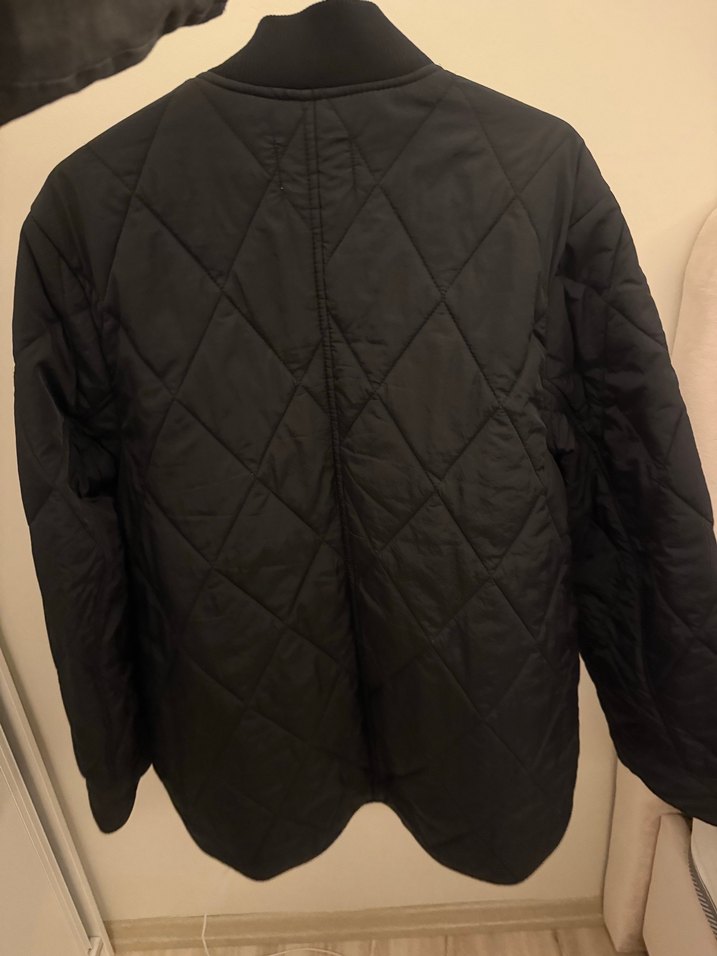 H&M kapitone Ceket - Görsel 4