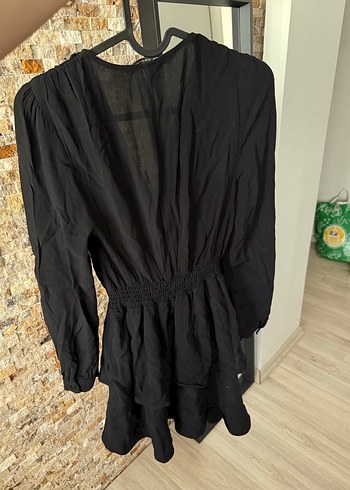 Zara Siyah Mini V Yakalı Katlı Elbise - Görsel 4