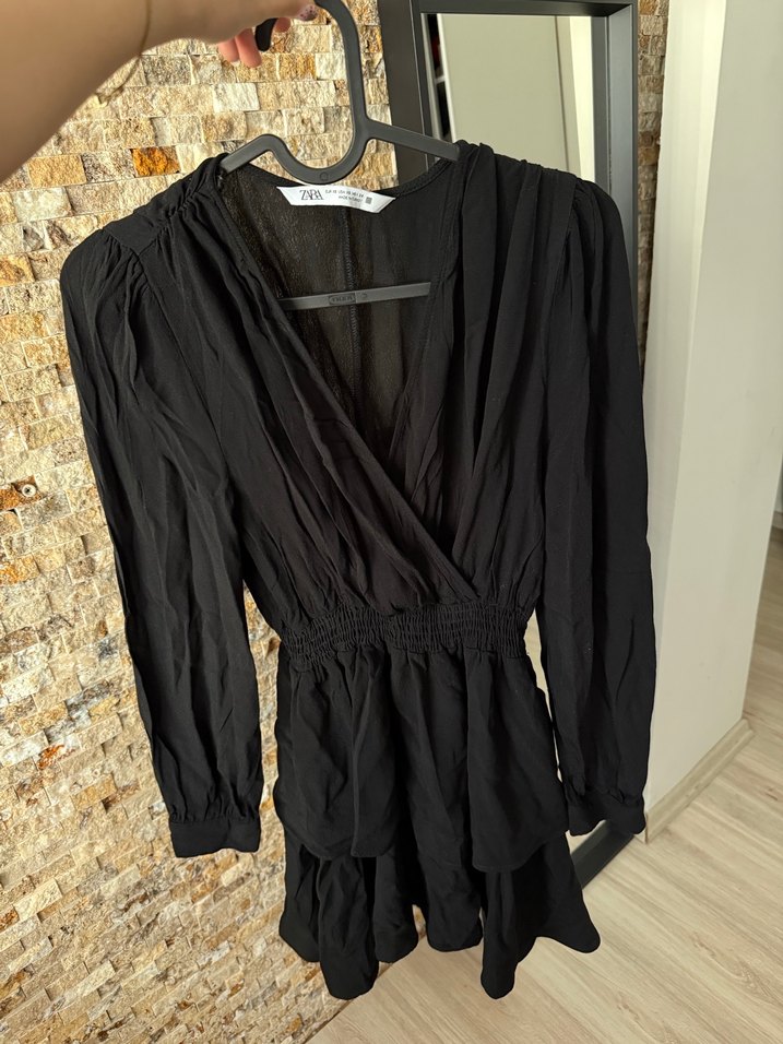 Zara Siyah Mini V Yakalı Katlı Elbise - Görsel 2