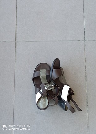 37 Beden çeşitli Renk İnci T-Strap Topuklu Sandalet