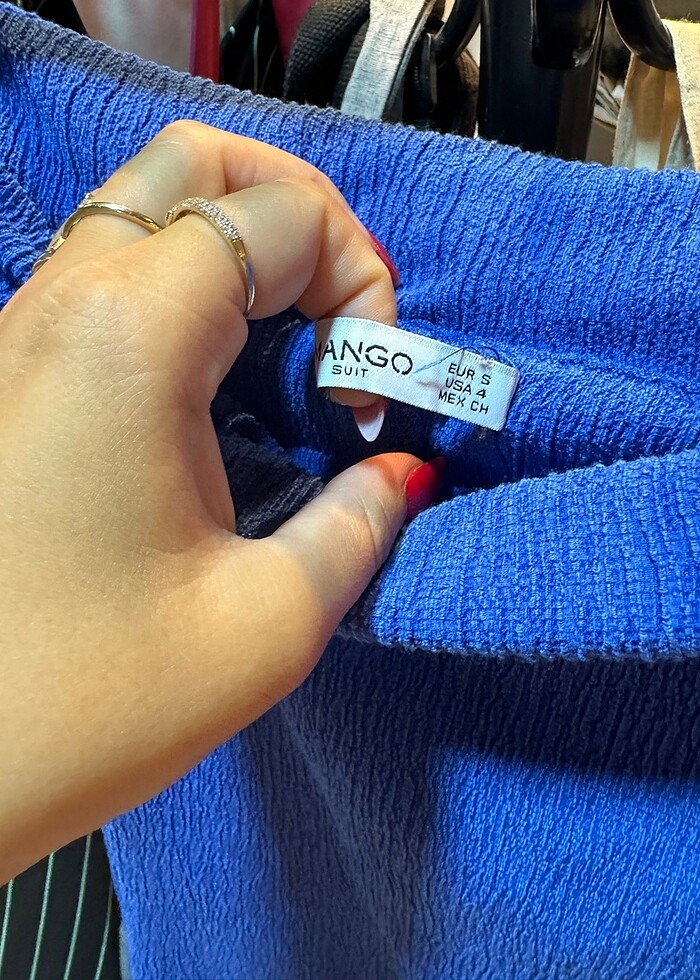 Omuzu açık elbise - Görsel 2