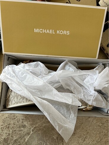 39 Beden beyaz Renk Michael Kors babet????