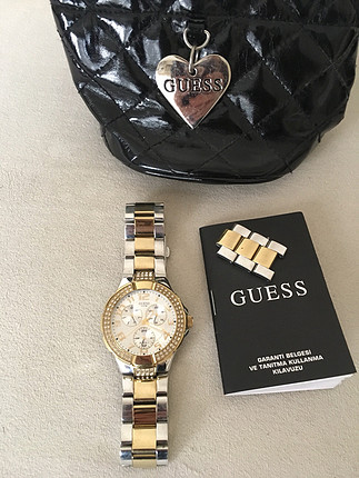 universal Beden gri Renk #guess #guess saat , rengi altın gümüş karışımı, orjinal ve çalı