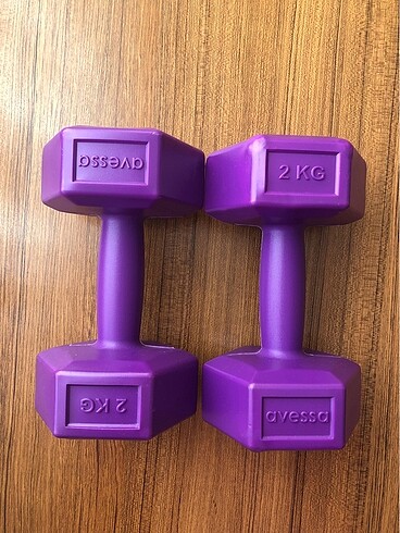 İki adet 2kglık dumbell