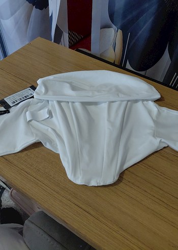 Beyaz Drapeli Straplez Mini Büstiyer - Görsel 4