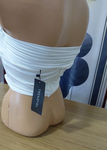 Beyaz Drapeli Straplez Mini Büstiyer - Görsel 3