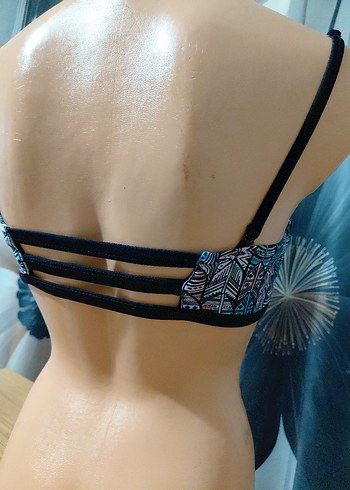 Desenli Strappy Bikini Üstü - Görsel 4