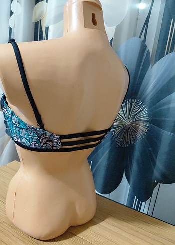 Desenli Strappy Bikini Üstü - Görsel 3
