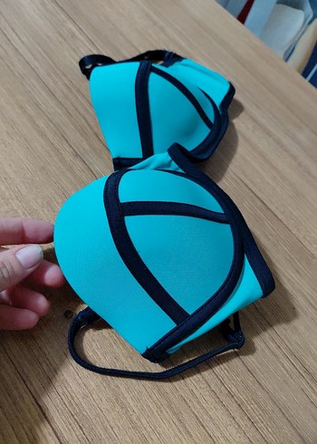 Turkuaz Siyah Detaylı Strappy Bikini Üstü - Görsel 6