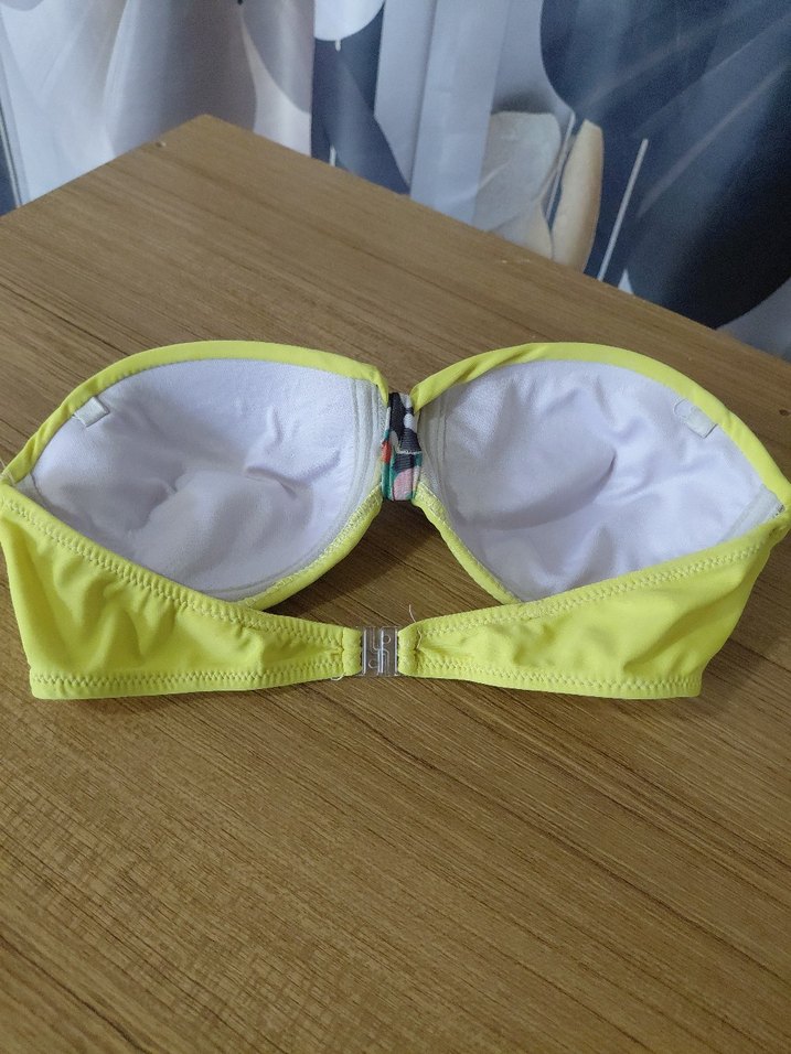 Sarı Düğmeli Strappy Bikini Üstü - Görsel 3