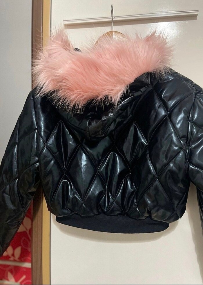 Kürk Detaylı Siyah Deri Kadın Kışlık Mont - Görsel 2