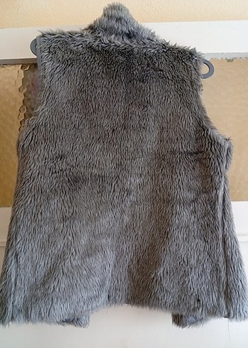 Gri Kürklü Kız Yelek - Görsel 4