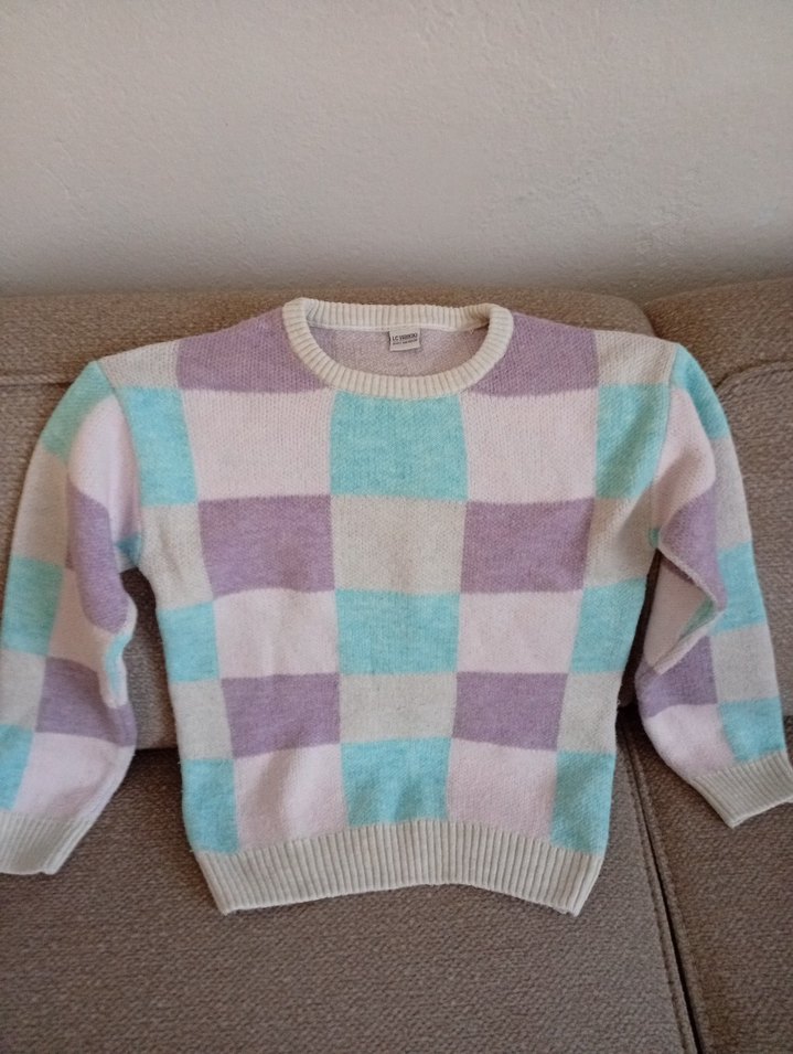 LC Waikiki bir kazak bir kapişonlu ikisi birlikte - Görsel 4