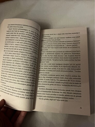  Kimse gerçek değil kitap