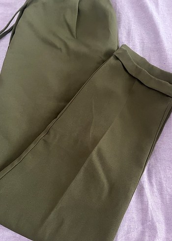 Kadın Haki Kuşaklı Bol Kesim Kumaş Pantolon - Görsel 2