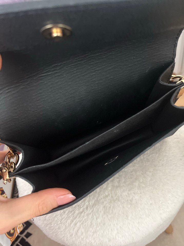 Zincir Detaylı Siyah Deri Kadın Çanta - Görsel 3