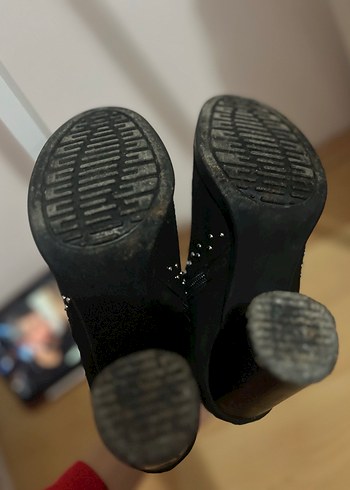 Siyah Süet Tokalı Blok Topuklu Kadın Bot - Görsel 4