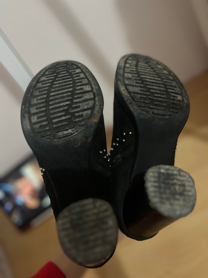 Siyah Süet Tokalı Blok Topuklu Kadın Bot - Görsel 4