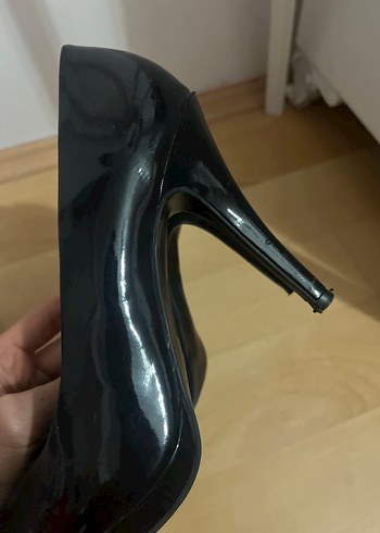 Siyah Rugan Stiletto Kadın Topuklu Ayakkabı - Görsel 5