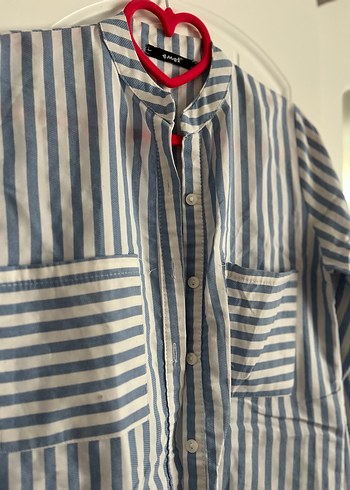 Düğmeli Mavi Çizgili Pamuklu Kadın Gömlek - Görsel 3