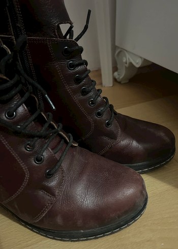 Bordo Deri Tokalı Kadın Bot - Görsel 3