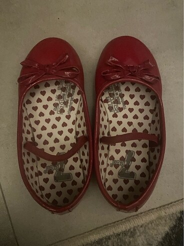 Zara Kırmızı kız çocuk sandalet
