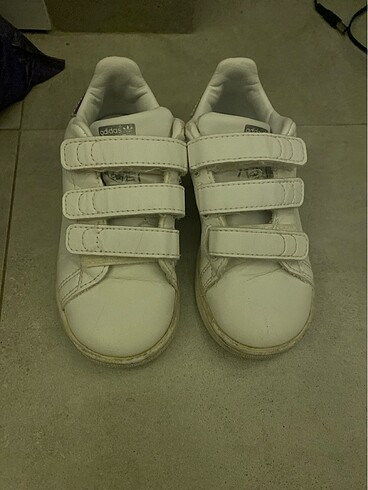 Adidas spor ayakkabı