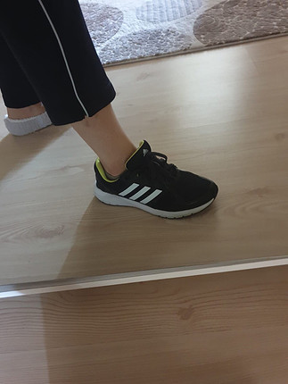 39 Beden siyah Renk Adidas orjinal spor ayakkabı