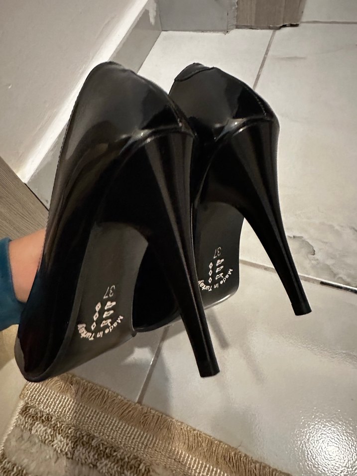 Siyah Rugan Stiletto Topuklu Kadın Ayakkabı - Görsel 2