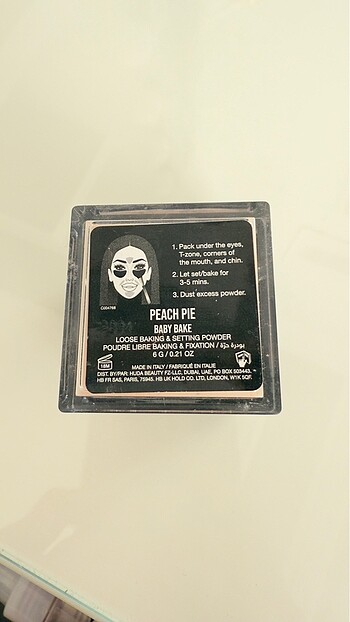 Huda Beauty HUDA BEAUTY POWDER PUDRA