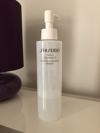 Shiseido yağ makyaj temizleyici.