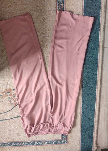 Pembe Pliseli Kadın Salaş Pantolon