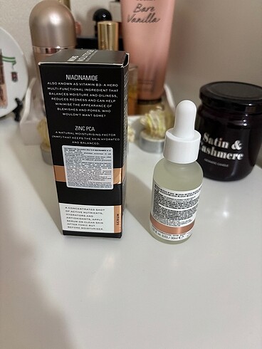 Revolution Revolution skin niacinamide serum