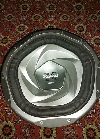 Sony xplood 1500 watt subwoofer 450 Rms 