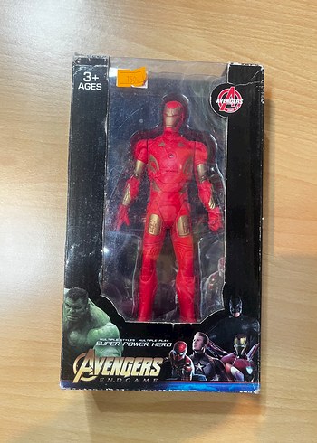 Kırmızı Avengers Süper Kahraman Figürü