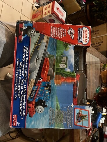 THOMAS & FRIENDS