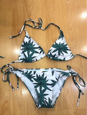 Yeşil beyaz bikini hiç kullanılmadı 0