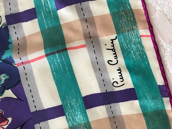  Beden Pierre cardin eşarp