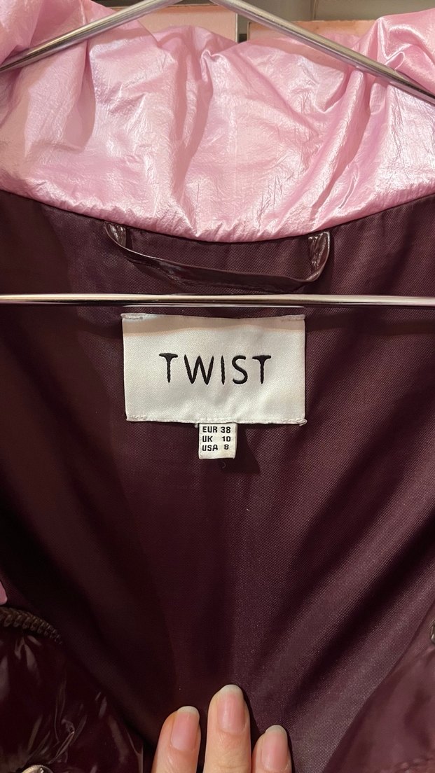 TWIST Bordo Parlak Kadın Kışlık Mont - Görsel 4